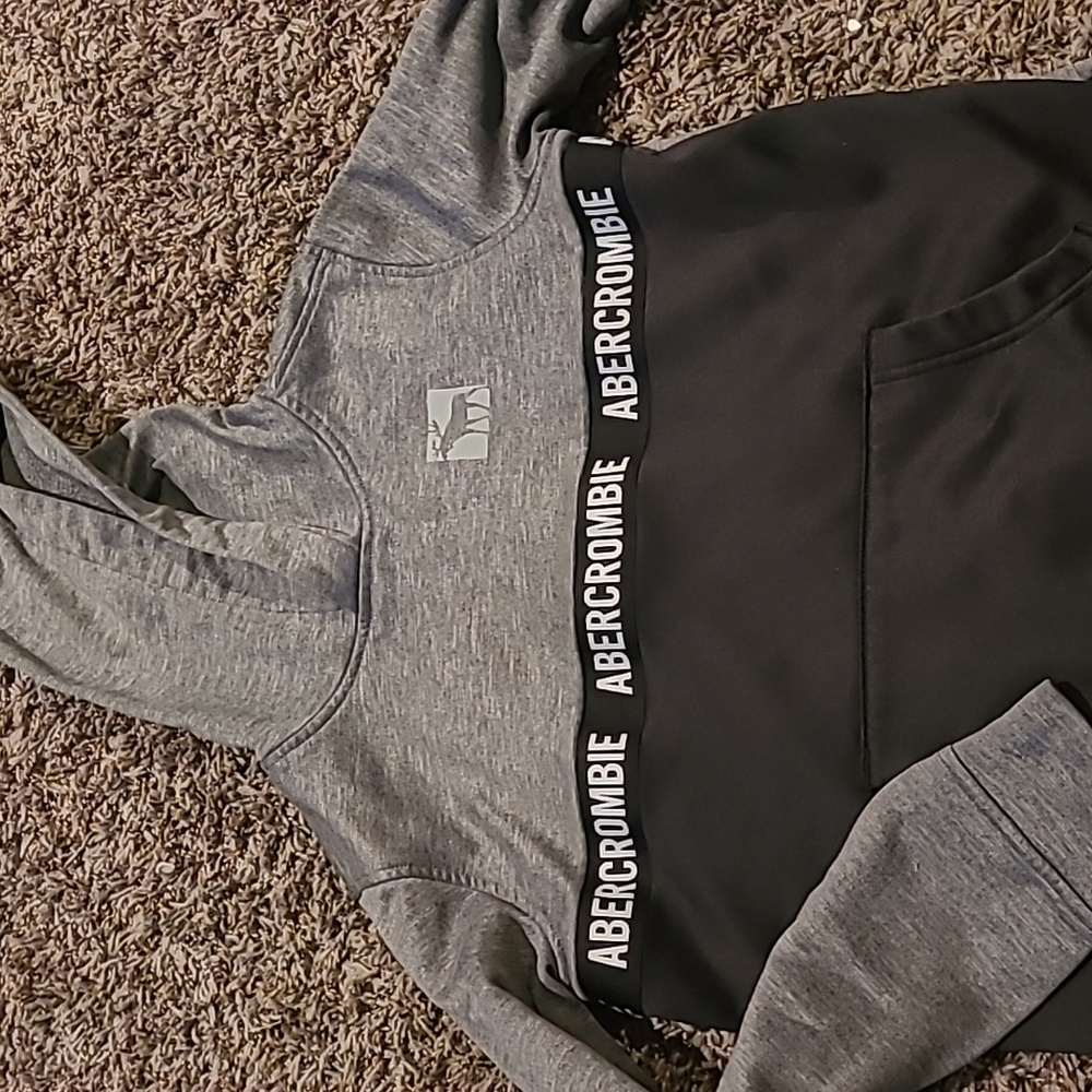 Abercrombie sweatshirt and joggers